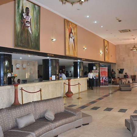 Bolingo Hotel Абуджа Екстериор снимка